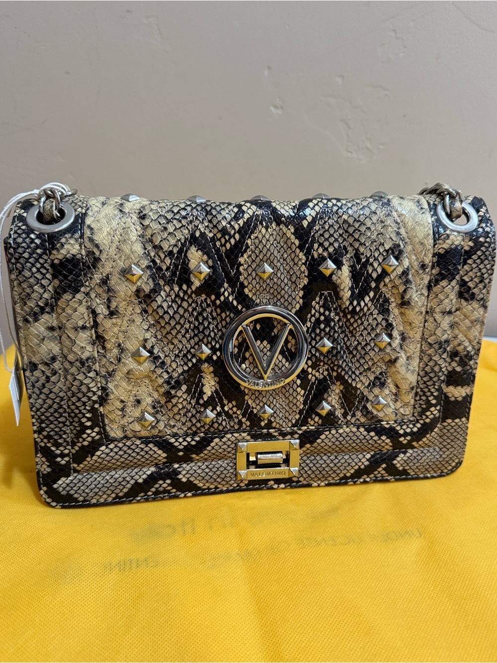 NEW✨NEW✨Valentino Alice 🐍 by Mario Valentino Bag